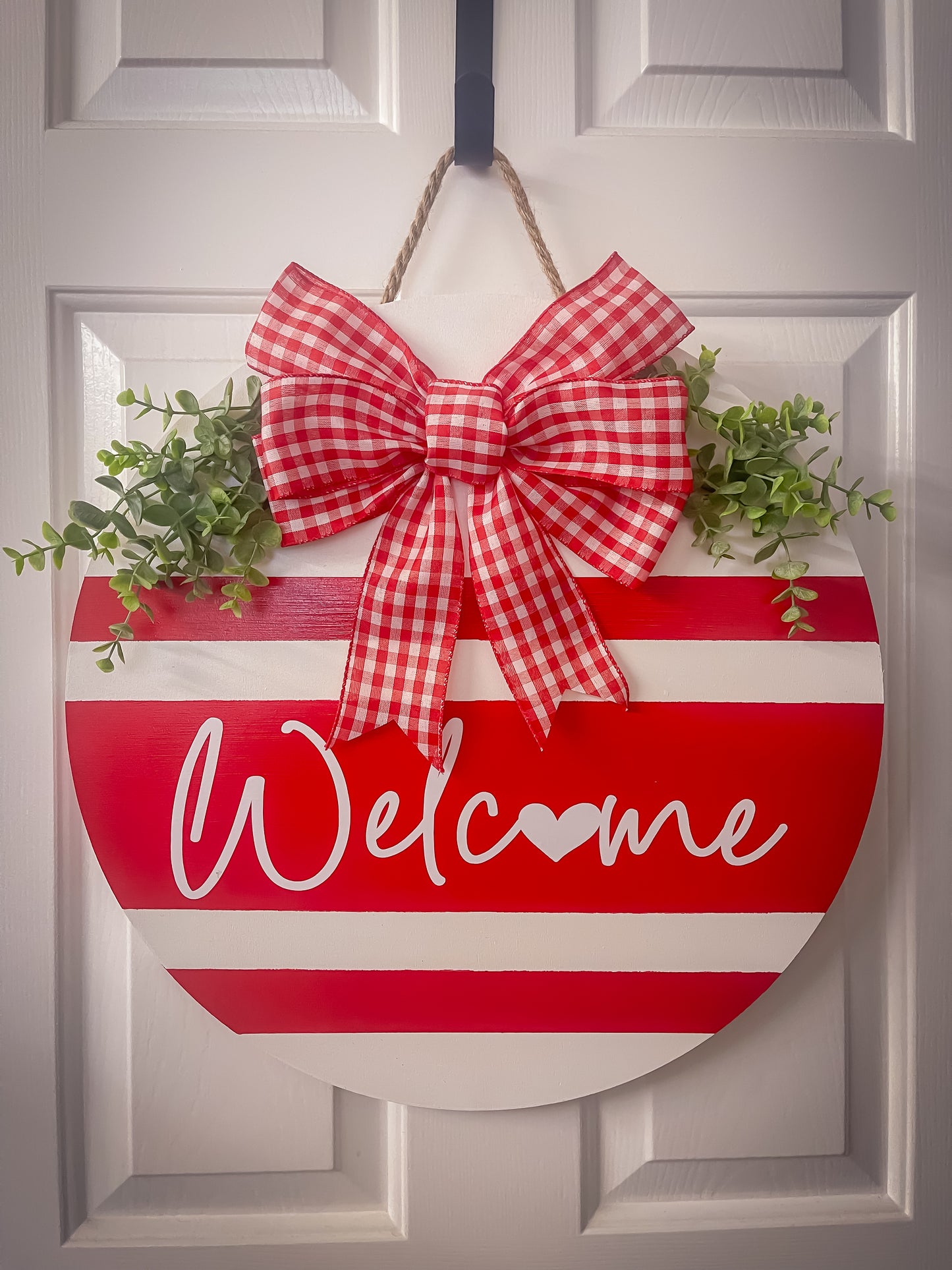 Valentine Welcome Wood Door Hanger